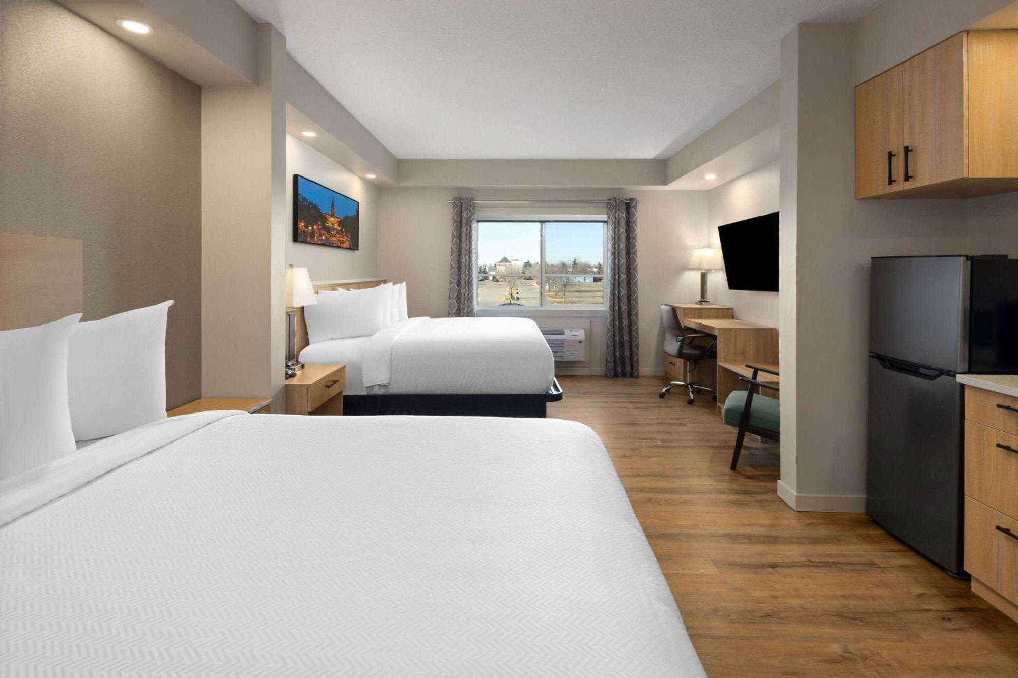 Hotel Baymont By Wyndham West *
